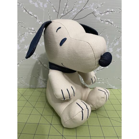 American Eagle Limited Edition Denim Snoopy Peanuts 8” Plush Stuffed Animal Rare - Picture 1 of 15